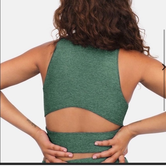 Outdoor Voices green slash back green crop top size small - Picture 5 of 8